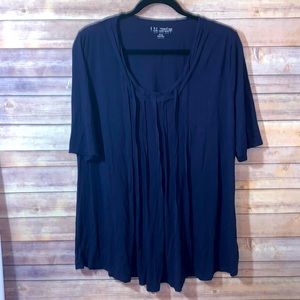 EUC Soft Surroundings Navy Blue Ruched detail top.